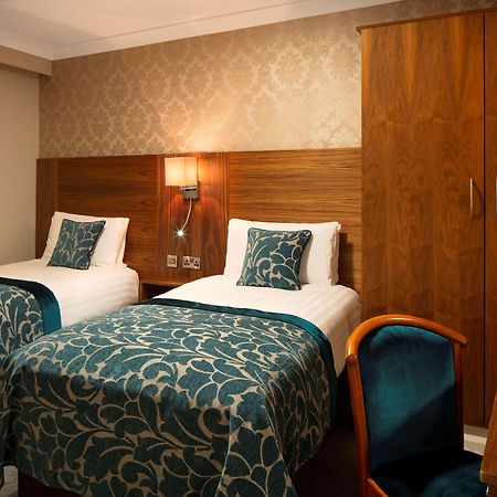 The Royal Hotel & Leisure Centre Брей Экстерьер фото